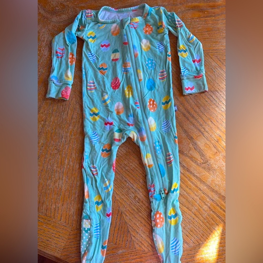 Macaron & Me bamboo Easter sleeper 6-9 months